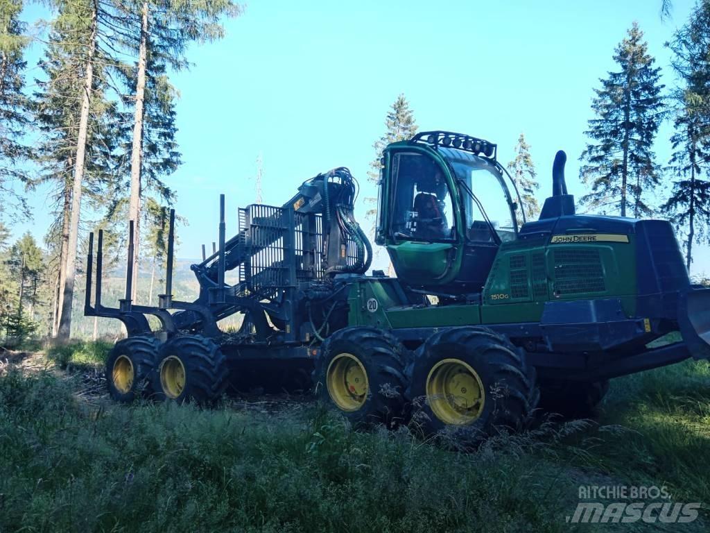 John Deere 1510 G フォワーダー