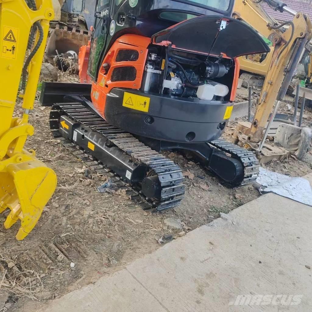 Kubota U 30 ミニ油圧ショベル 7t以下（ミニユンボ・ミニディガー）
