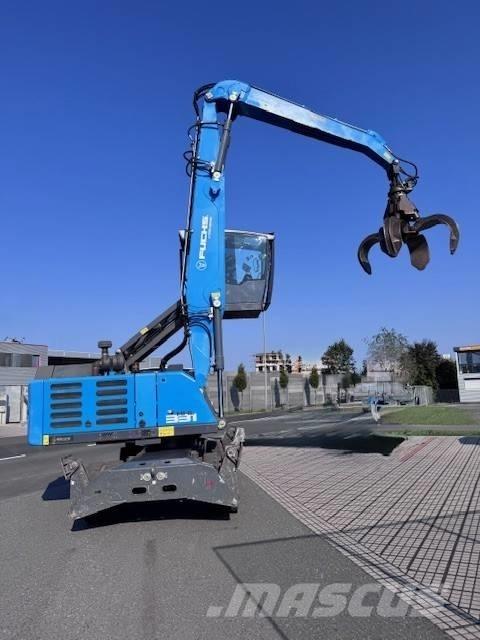 Fuchs MHL 331 廃棄物／工業産廃処理機