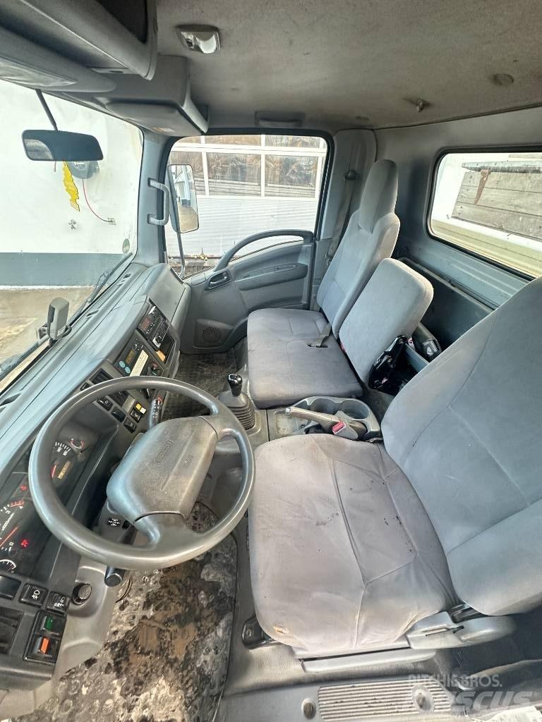 Isuzu N2R 75 D ダンプ