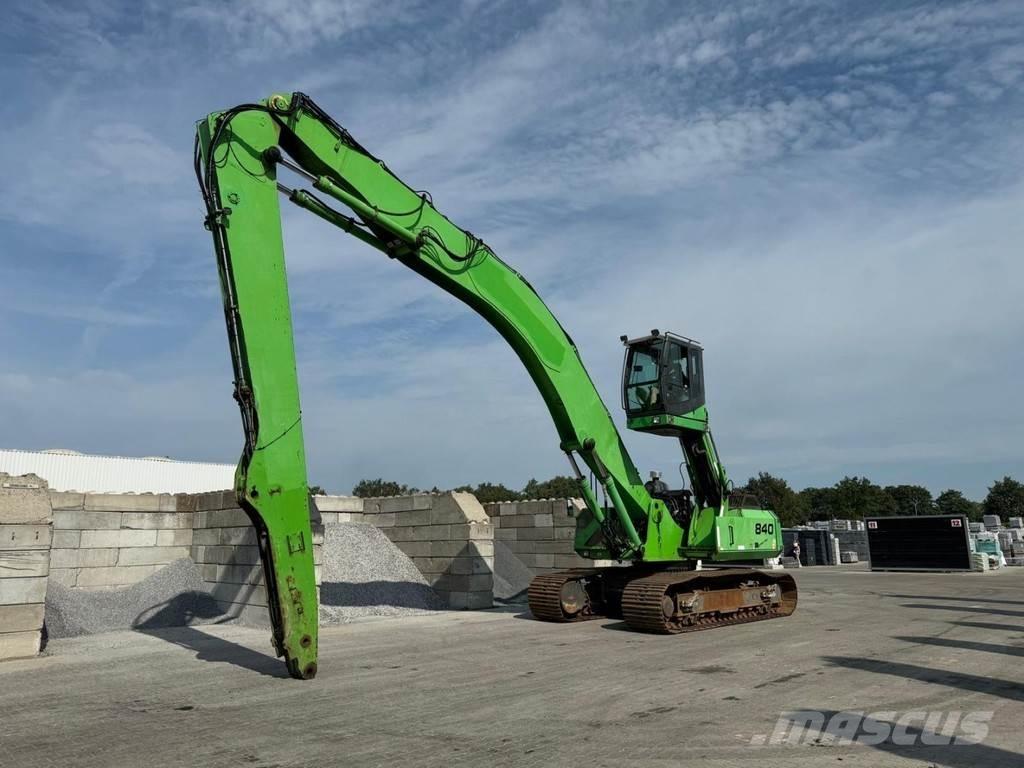 Sennebogen 840R 廃棄物／工業産廃処理機