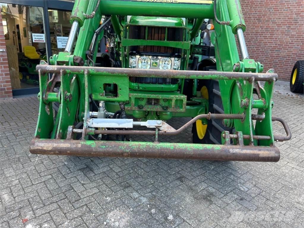 John Deere 6530 トラクター