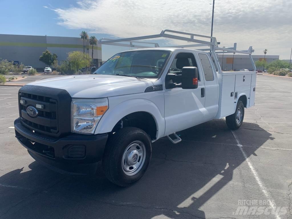 Ford F 250 XL SD ユーティリティー機械