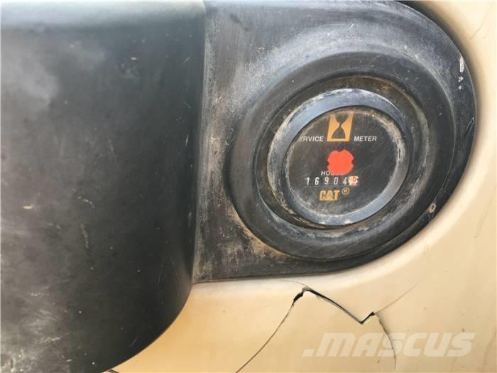CAT 325 C 大型油圧ショベル12t以上（パワーショベル・ユンボ）