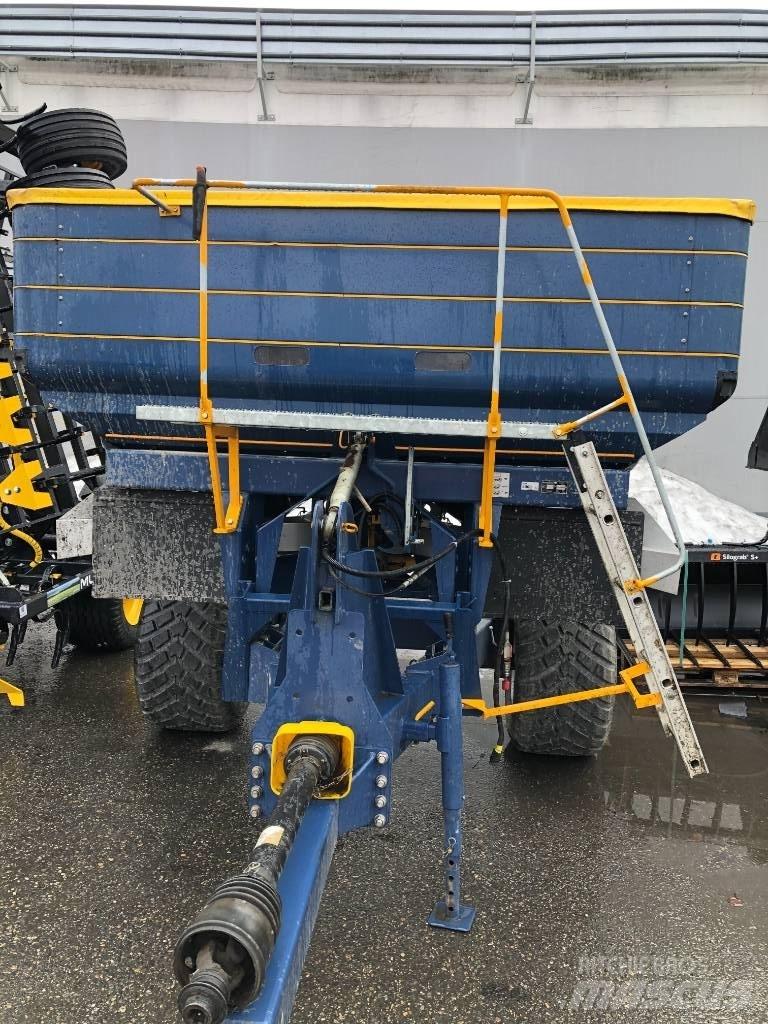 Bogballe M 3 PLUS ミネラル散布機