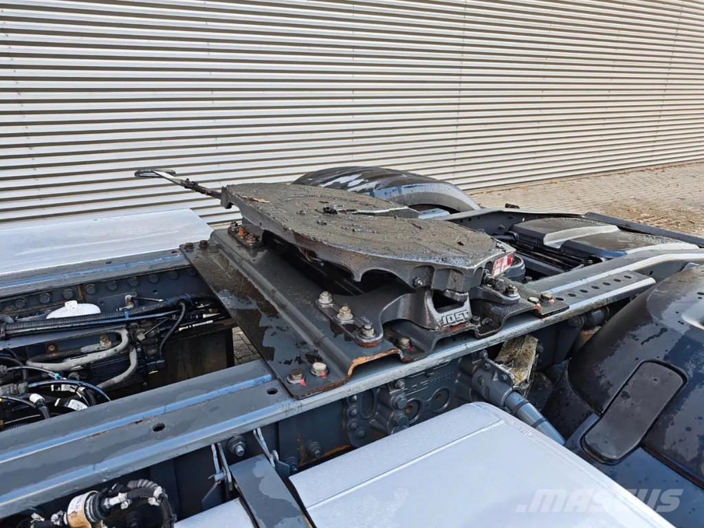 DAF XF 460 4x2 中古トラクターヘッド | トレーラーヘッド