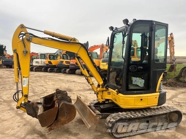 Komatsu PC 26 MR-3 ミニ油圧ショベル 7t以下（ミニユンボ・ミニディガー）