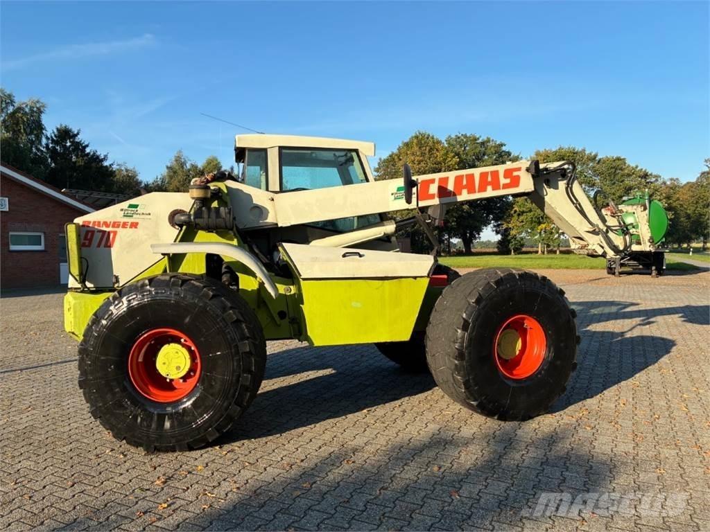 CLAAS Ranger 970 テレスコーピックハンドラー