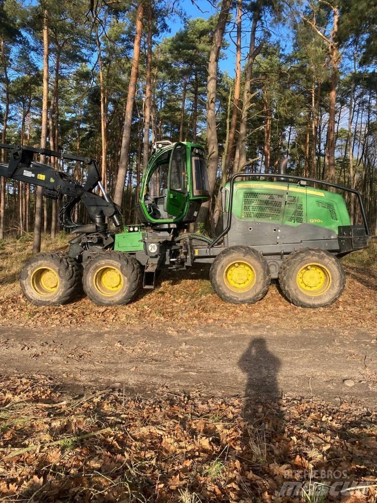 John Deere 1270 G ハーベスター