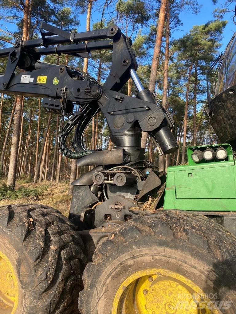 John Deere 1270 G ハーベスター