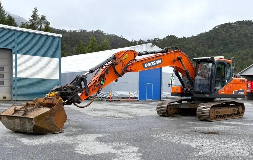 Doosan DX180LC-5 大型油圧ショベル12t以上（パワーショベル・ユンボ）