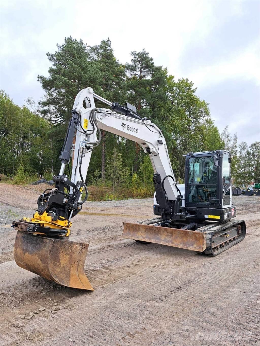 Bobcat E85 ミニ油圧ショベル 7t以下（ミニユンボ・ミニディガー）