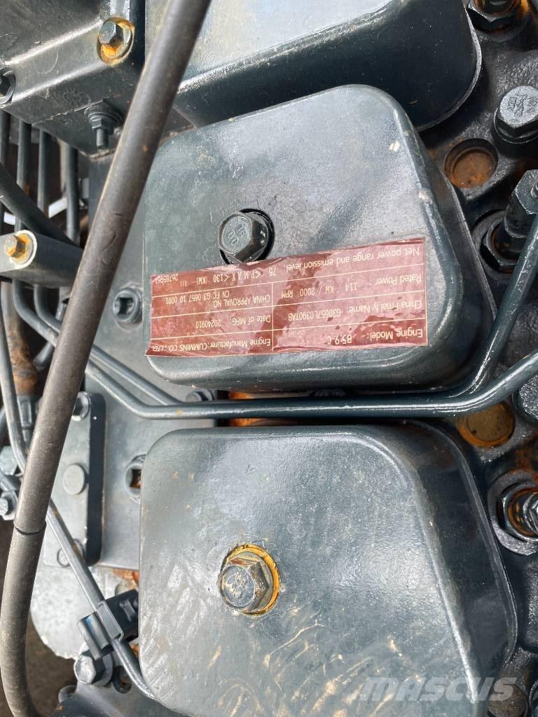 Hyundai 220LC-9S 大型油圧ショベル12t以上（パワーショベル・ユンボ）