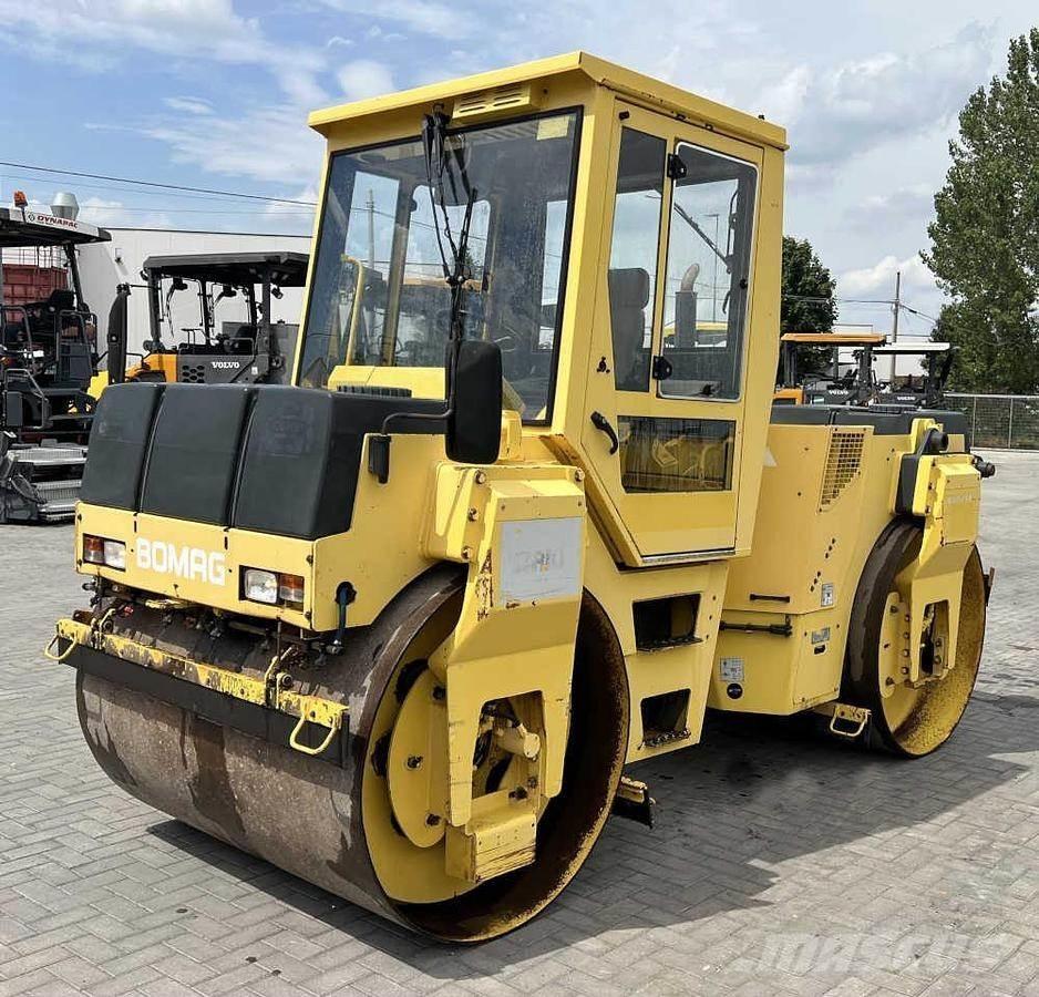 Bomag BW 151 AD-2 タンデムローラ