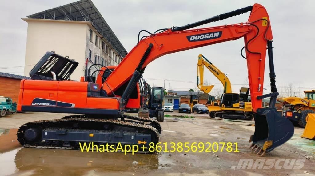 Doosan DX 225 大型油圧ショベル12t以上（パワーショベル・ユンボ）