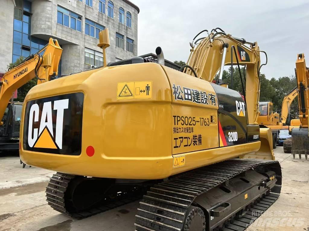 CAT 320 D 大型油圧ショベル12t以上（パワーショベル・ユンボ）