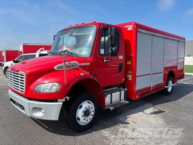 Freightliner M2 飲料運送車両