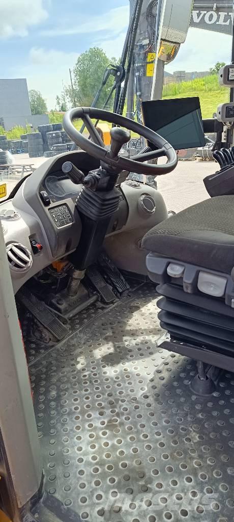 Volvo L110H ホイールローダー・タイヤショベル