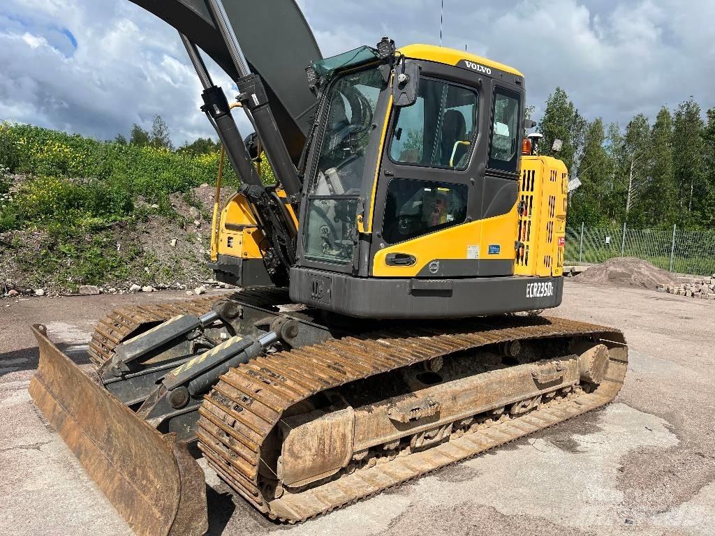 Volvo ECR 235 DL 大型油圧ショベル12t以上（パワーショベル・ユンボ）