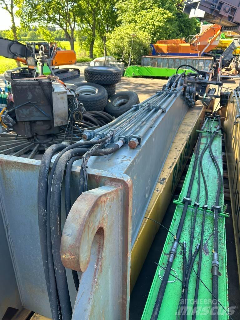 Sennebogen 835 R 廃棄物／工業産廃処理機