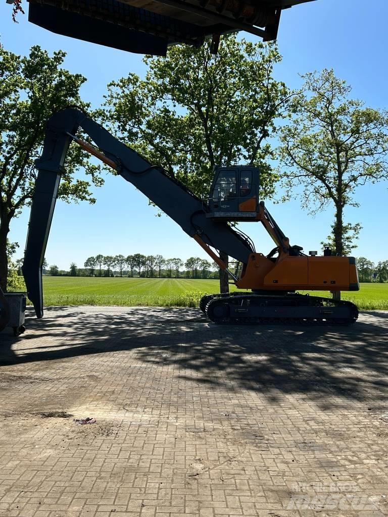 Sennebogen 835 R 廃棄物／工業産廃処理機