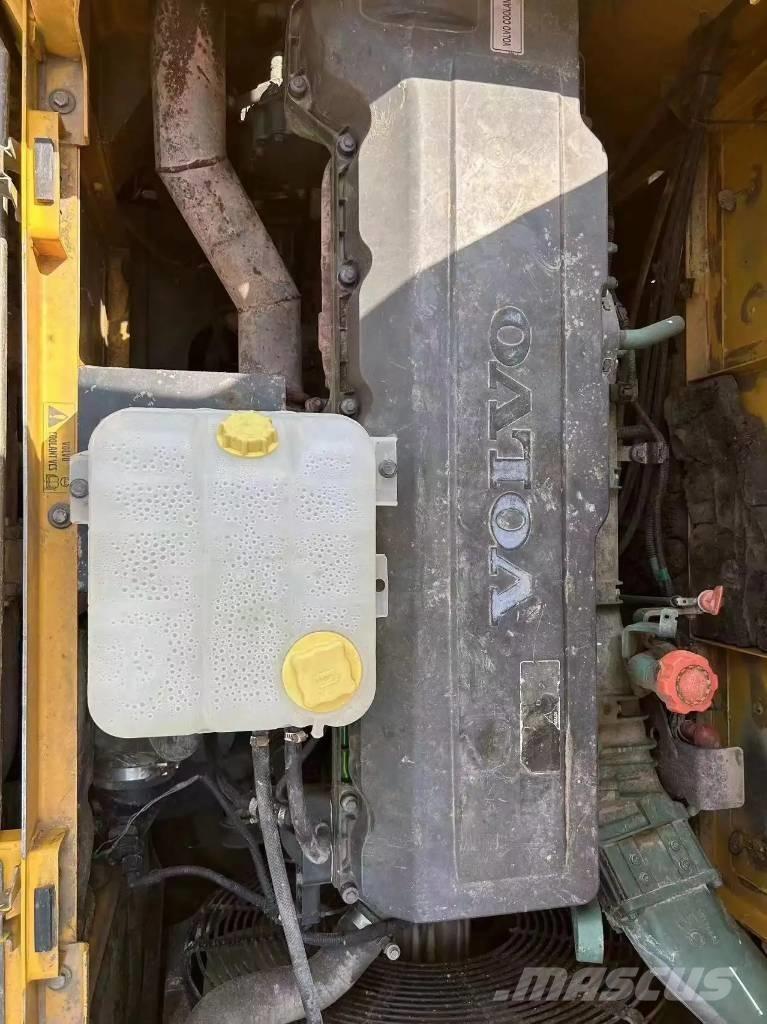 Volvo EC480D 大型油圧ショベル12t以上（パワーショベル・ユンボ）