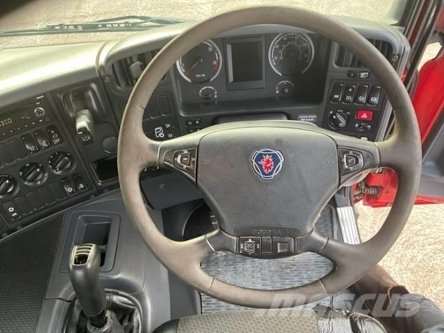 Scania P 320 ミキサー車