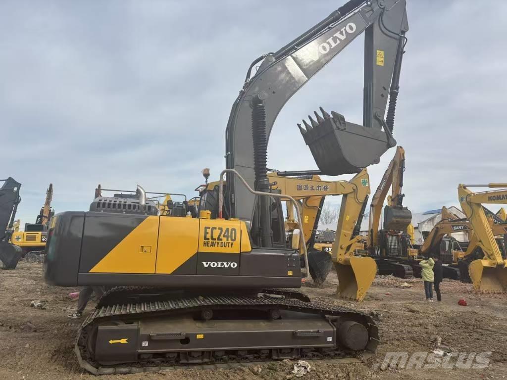 Volvo EC 240 大型油圧ショベル12t以上（パワーショベル・ユンボ）