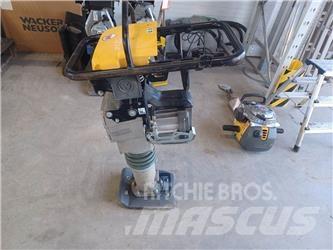 Wacker Neuson AS50 タンパ/転圧バイブレータ