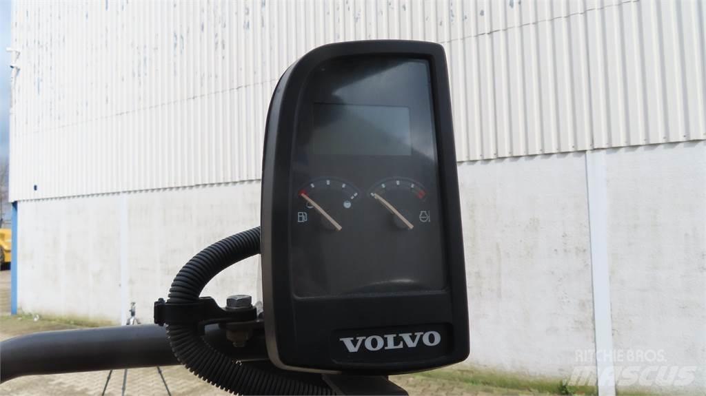 Volvo SD 45 B 振動ローラ