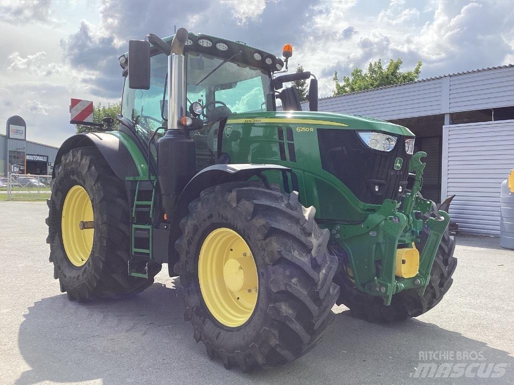 John Deere 6250 R トラクター