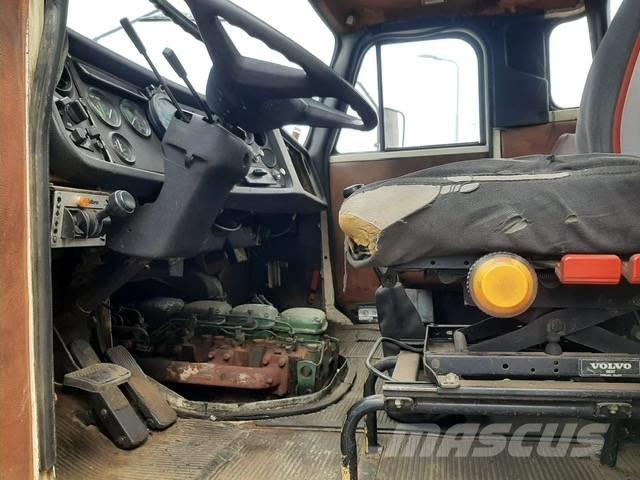 Volvo N 10 中古トラクターヘッド | トレーラーヘッド