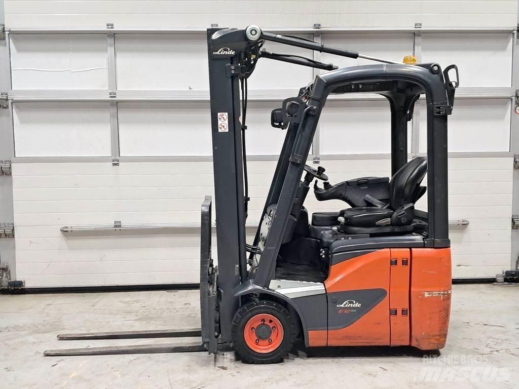 Linde E12-02 バッテリーフォークリフト