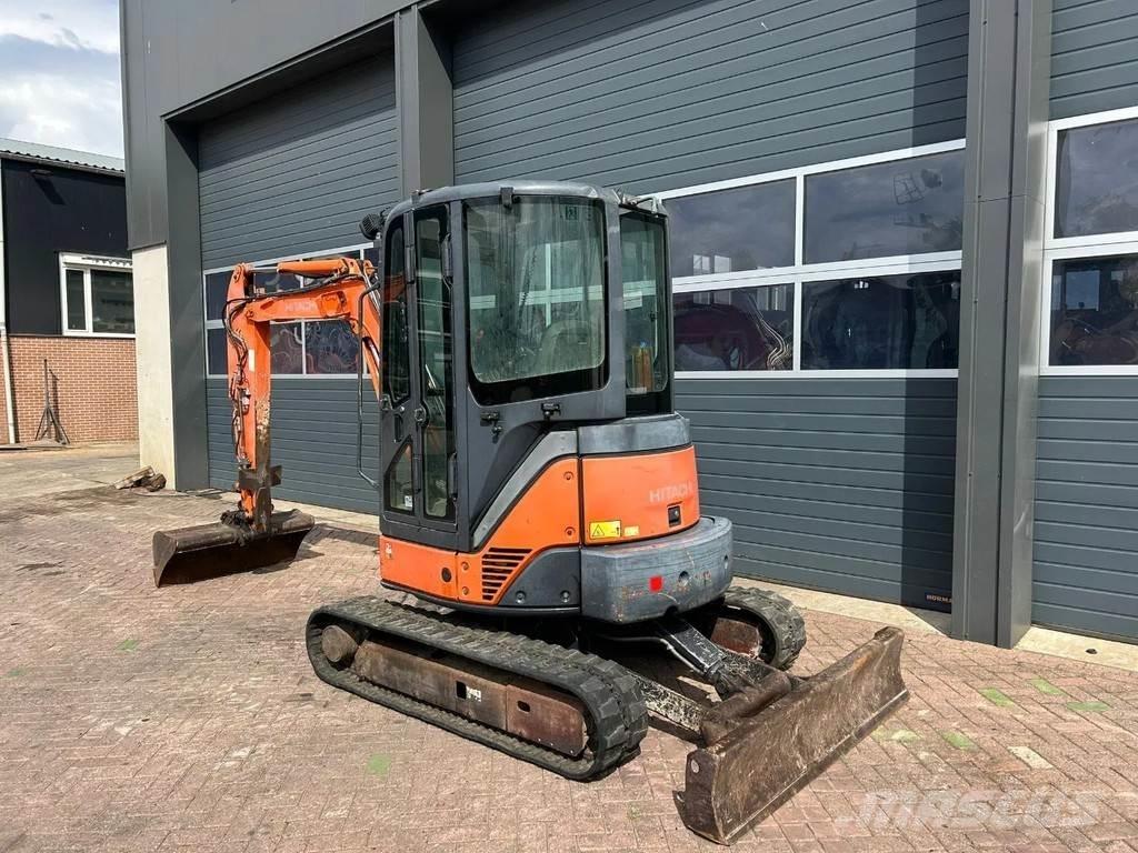 Hitachi ZX35U-2 ミニ油圧ショベル 7t以下（ミニユンボ・ミニディガー）