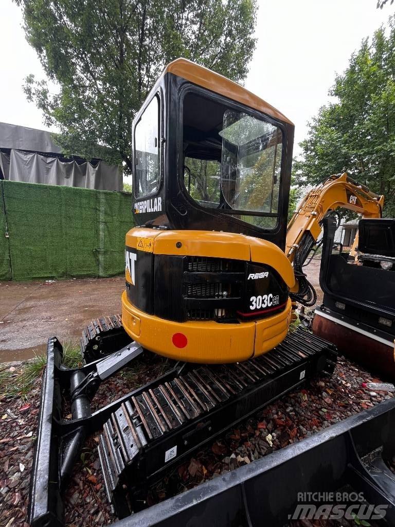CAT 303 C CR ミニ油圧ショベル 7t以下（ミニユンボ・ミニディガー）