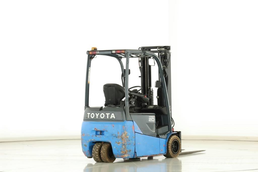 Toyota 8 FBET 20 バッテリーフォークリフト