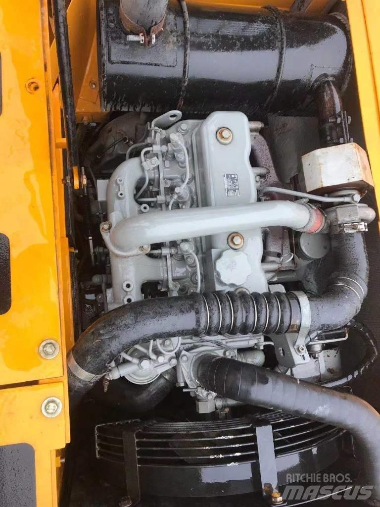 Sany SY 135 C 大型油圧ショベル12t以上（パワーショベル・ユンボ）