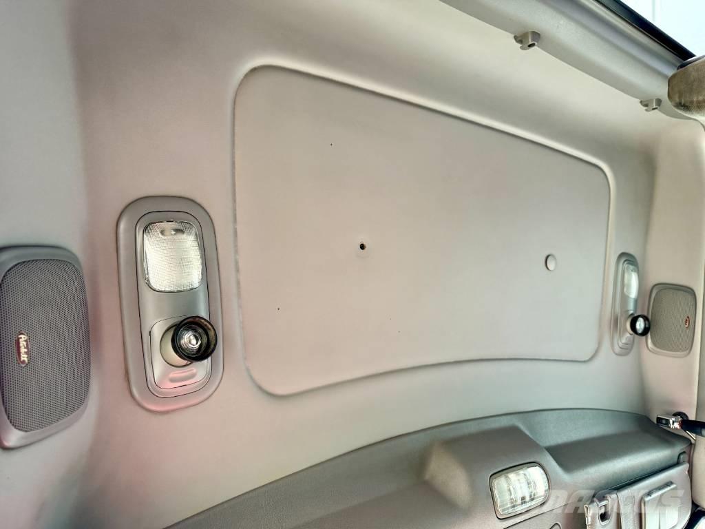 Peterbilt 389 中古トラクターヘッド | トレーラーヘッド