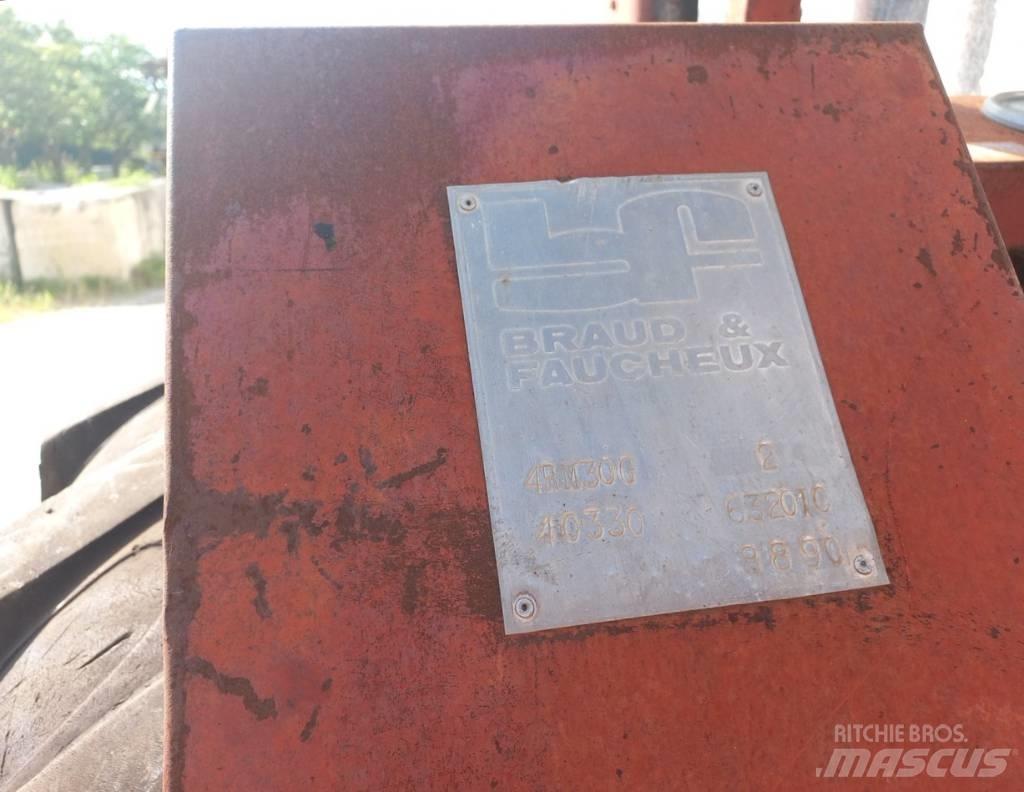 Manitou 4RM30G ディーゼル・軽油
