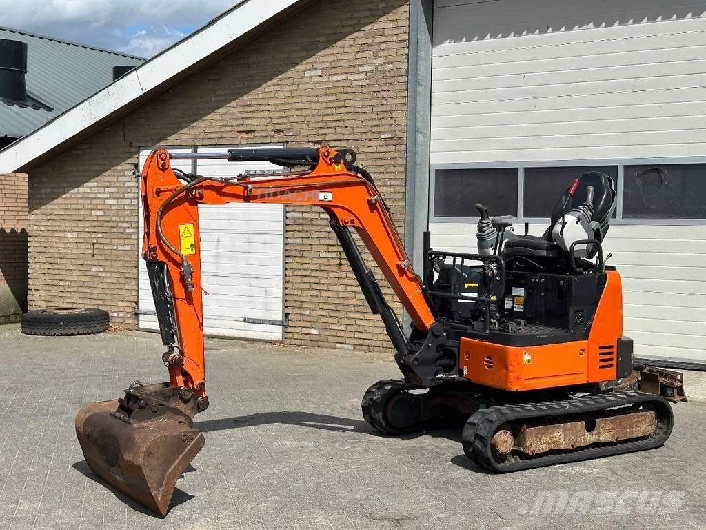 Hitachi ZX19U-6 YR ミニ油圧ショベル 7t以下（ミニユンボ・ミニディガー）