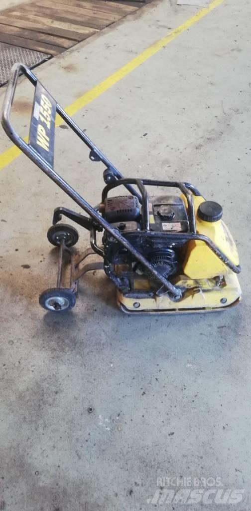 Wacker WP 1550 W プレートコンパクター
