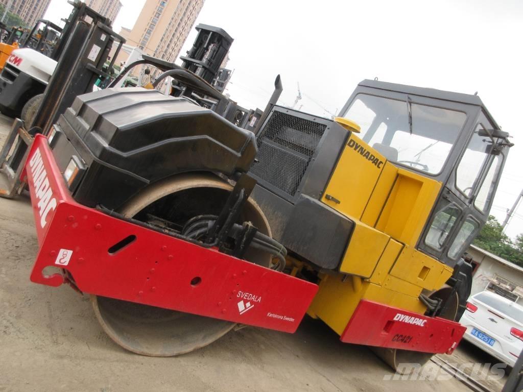 Dynapac CC421 タンデムローラ