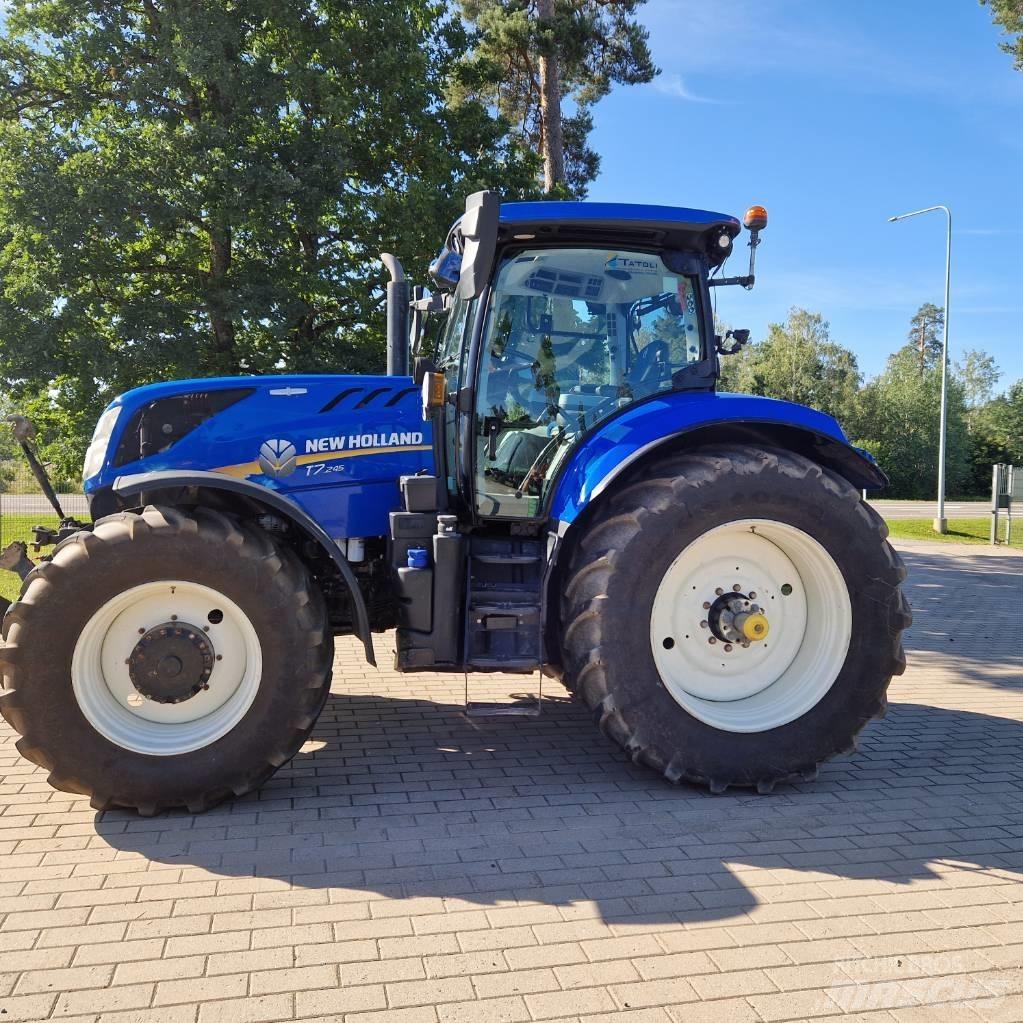 New Holland T 7.245 トラクター