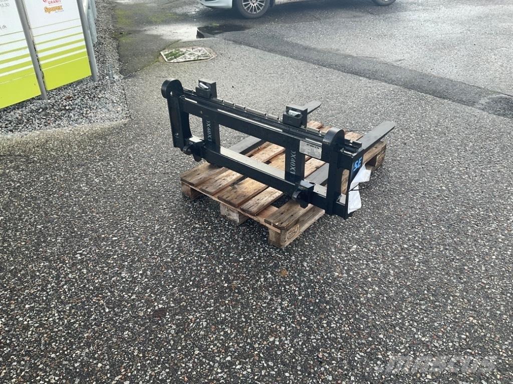  Pallegafler 2,5 tons フロントローダーアクセサリー・アタッチメント