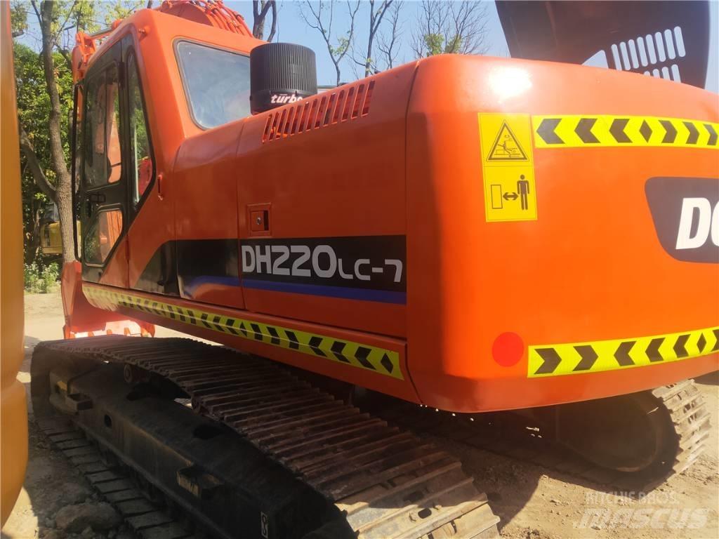 Doosan DH 220 LC-7 大型油圧ショベル12t以上（パワーショベル・ユンボ）