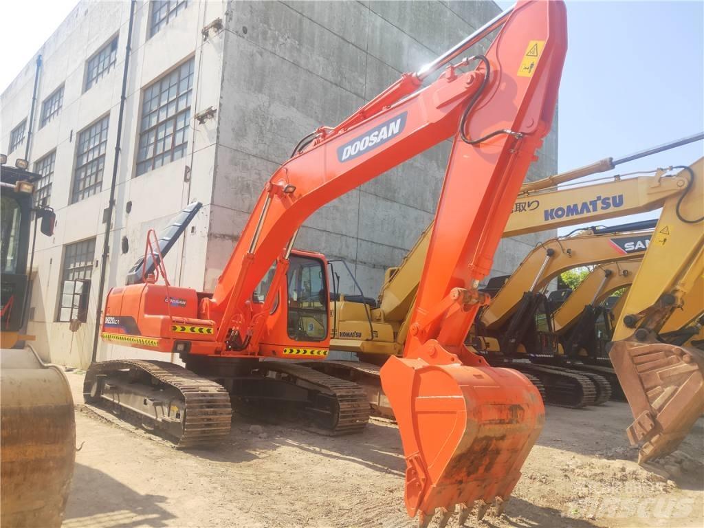Doosan DH 220 LC-7 大型油圧ショベル12t以上（パワーショベル・ユンボ）