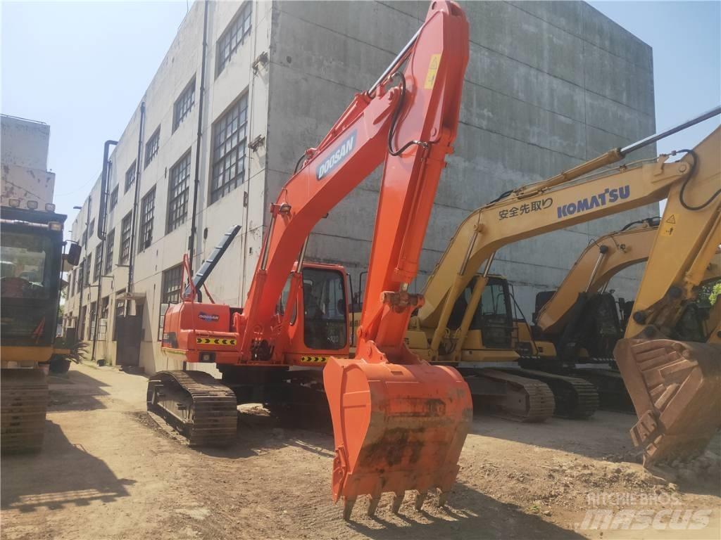 Doosan DH 220 LC-7 大型油圧ショベル12t以上（パワーショベル・ユンボ）