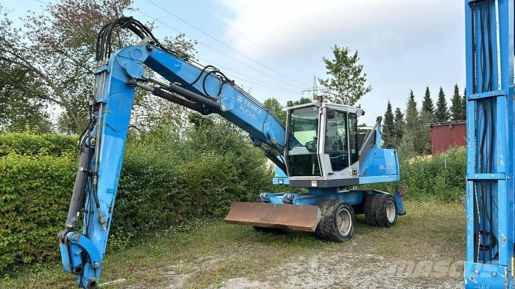 Terex MHL 320 廃棄物／工業産廃処理機