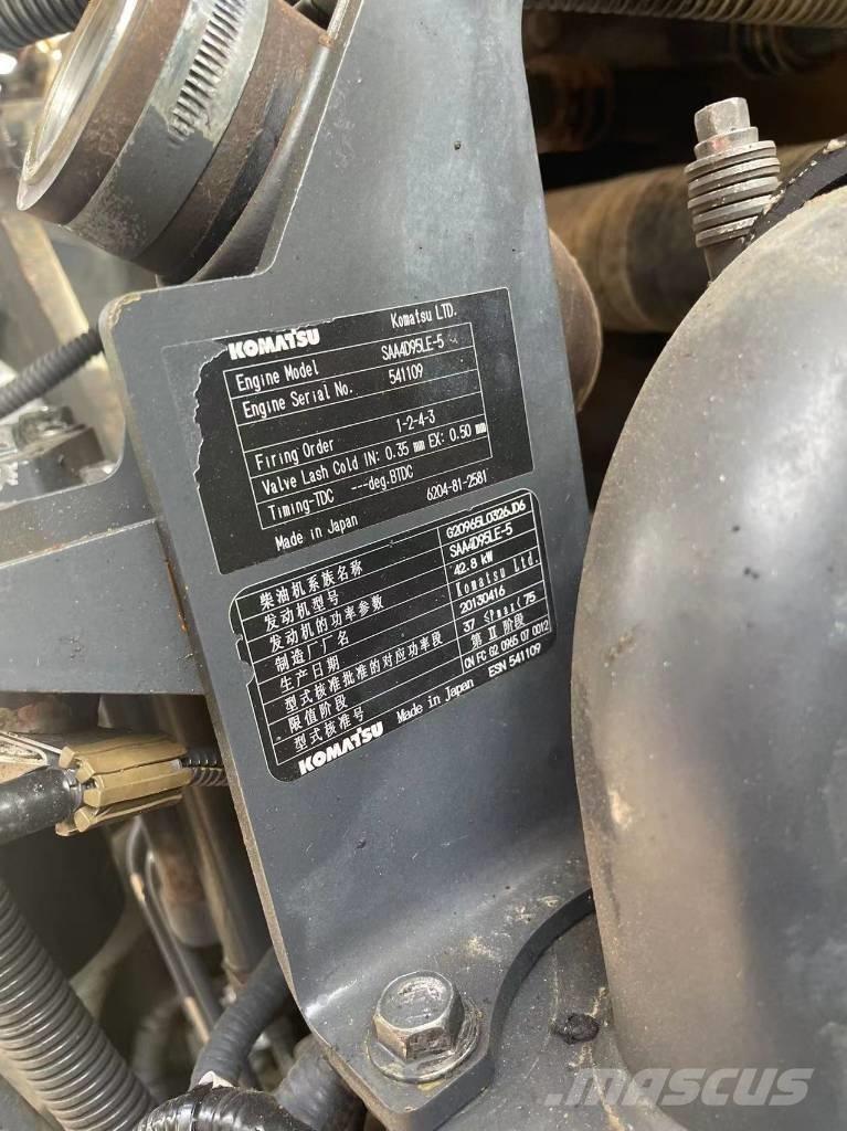 Komatsu PC 60-8 大型油圧ショベル12t以上（パワーショベル・ユンボ）