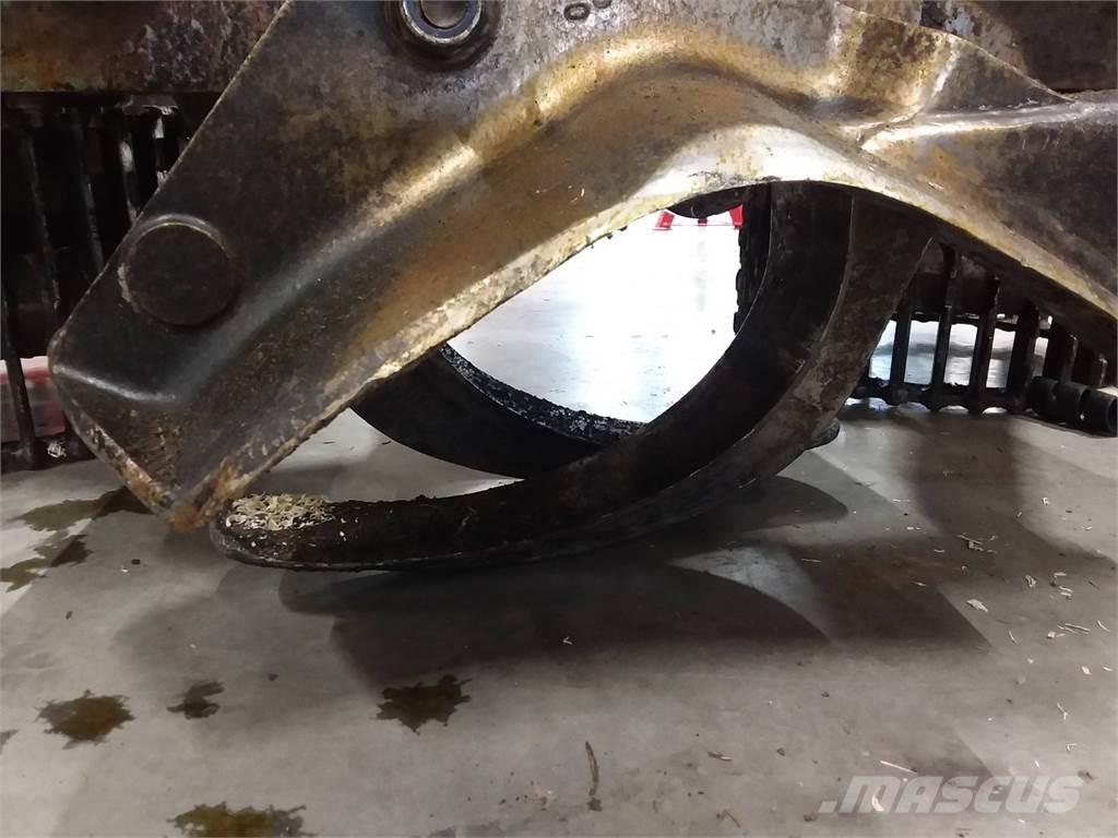 Komatsu S132 ハーベスタヘッド